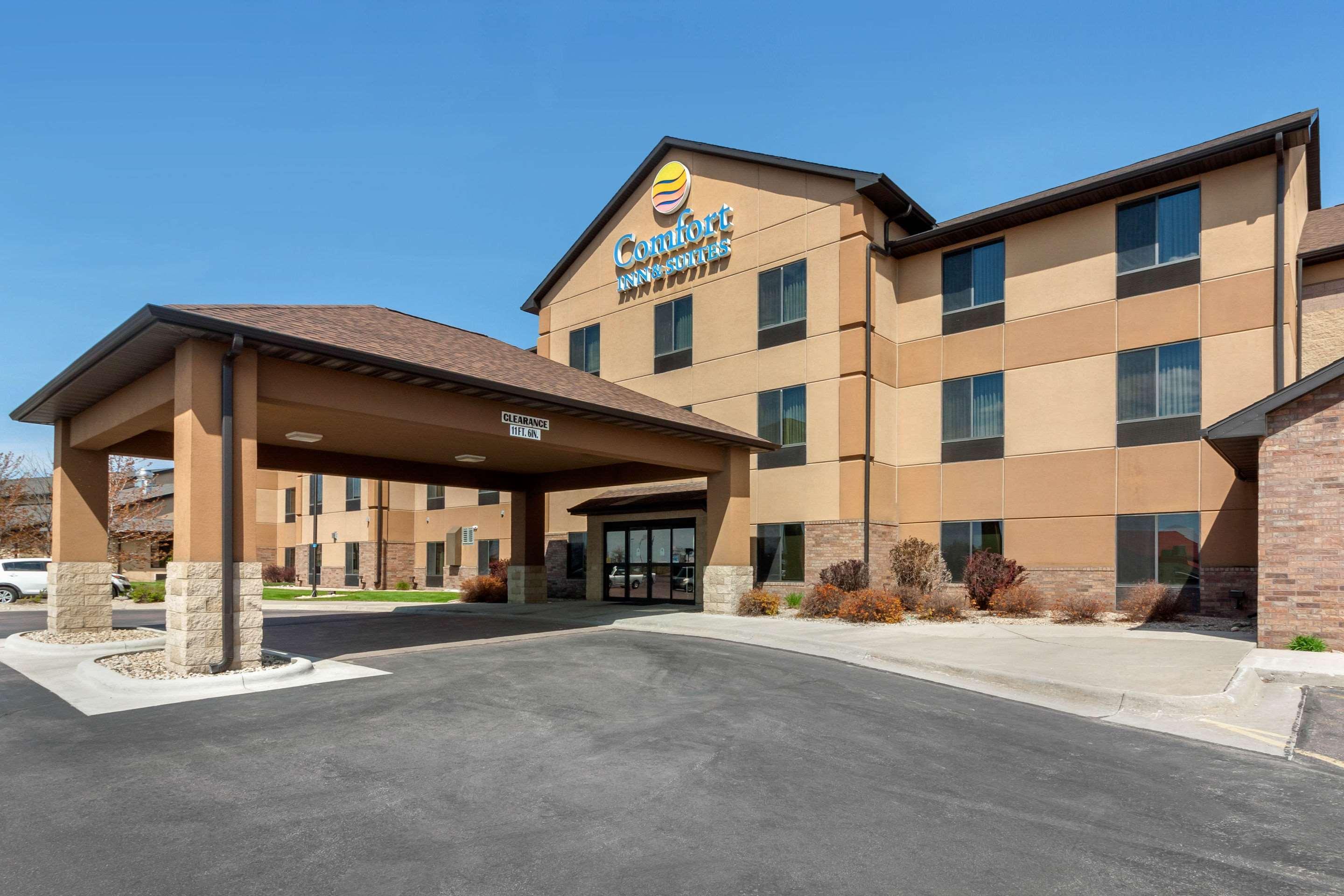 Comfort Inn & Suites Mitchell I-90 Экстерьер фото