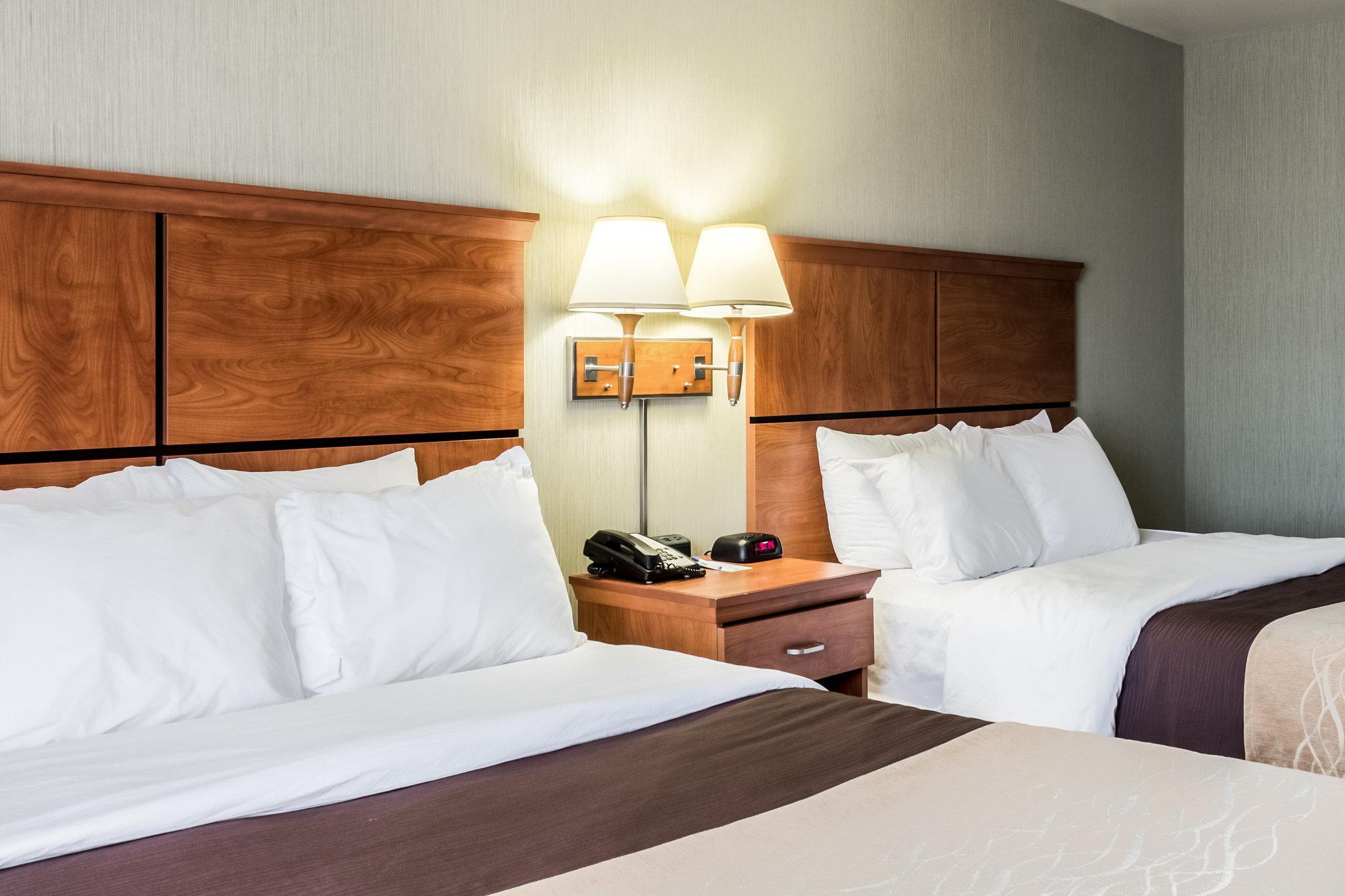 Comfort Inn & Suites Mitchell I-90 Экстерьер фото