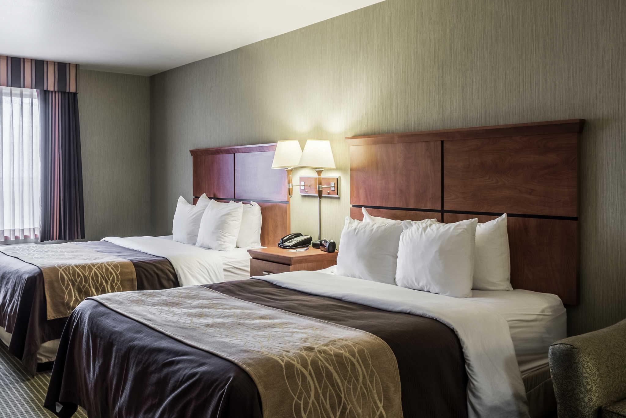 Comfort Inn & Suites Mitchell I-90 Экстерьер фото